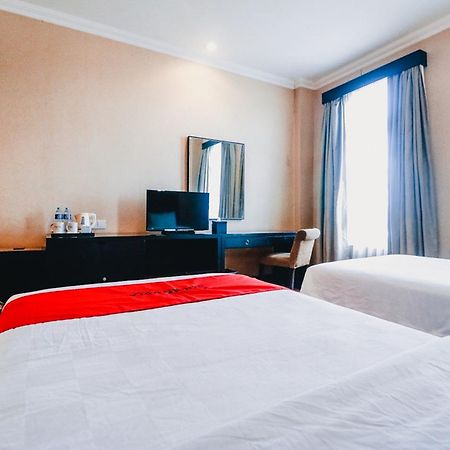 Reddoorz Premium @Jalan Jendral Sudirman Palembang Palimbão Exterior foto
