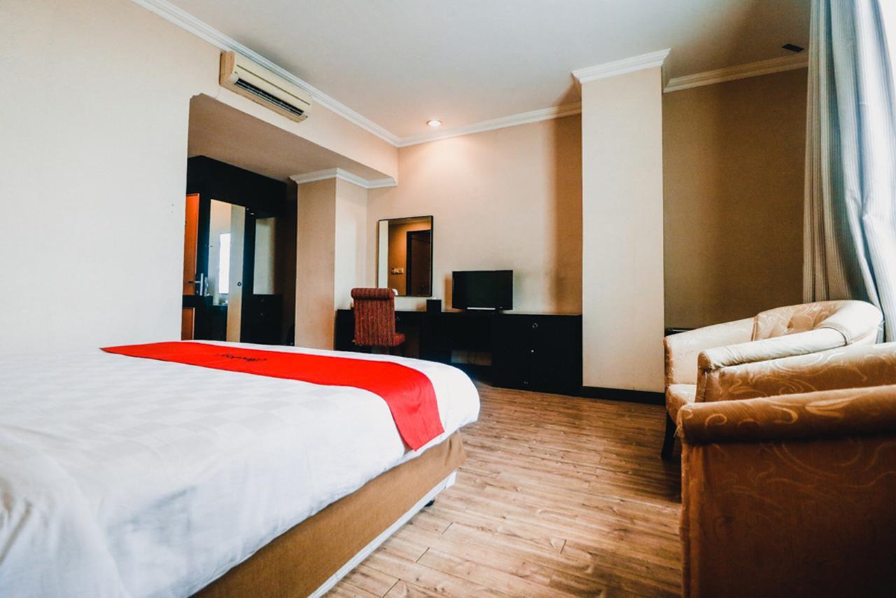 Reddoorz Premium @Jalan Jendral Sudirman Palembang Palimbão Exterior foto